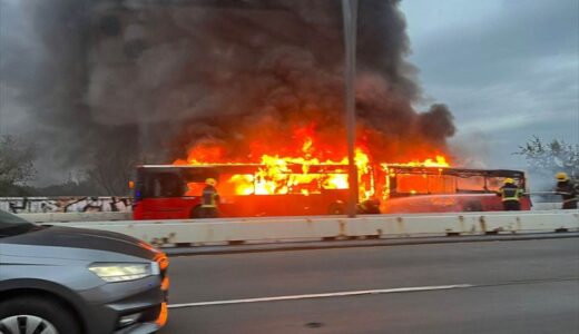 ベオグラードでバスが炎上