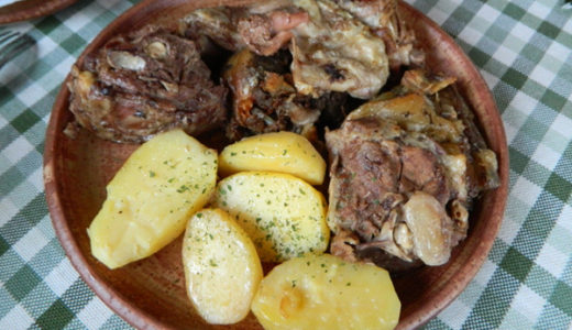 田舎に居るような雰囲気の “Kafanica” レストラン