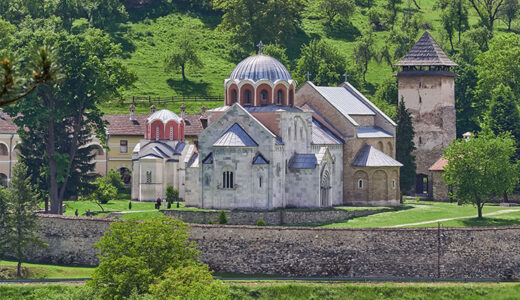 セルビアの世界遺産巡り：ストゥデニツァ修道院とソポチャニ修道院