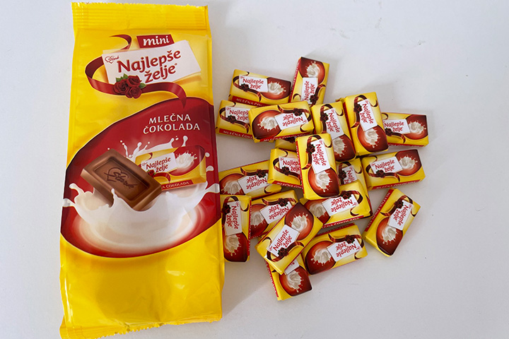 セルビアのお菓子メーカー・シュタルクのバラチョコ