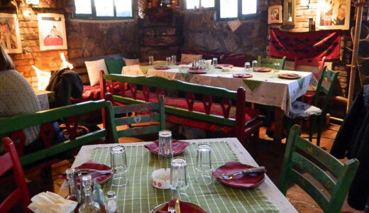 田舎に居るような雰囲気の “Kafanica” レストラン