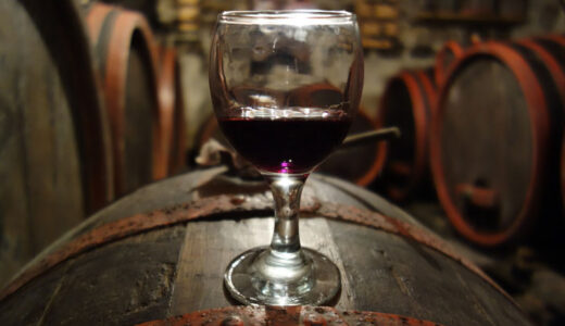 秘伝の製法から生まれる！スレムスキ・カルロブチの『ベルメット』は家族伝統の味わい深いワイン